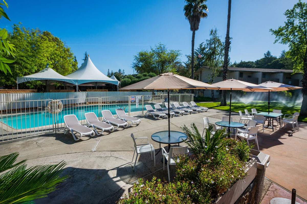 Pool - Los Gatos Lodge - Los Gatos, CA